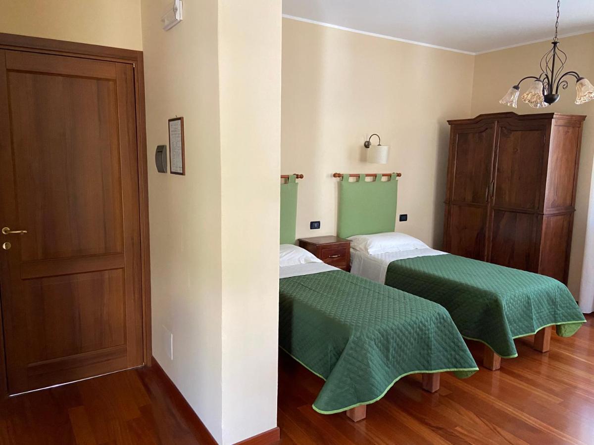 Bed and Breakfast La Via Del Sole Susa Exterior foto