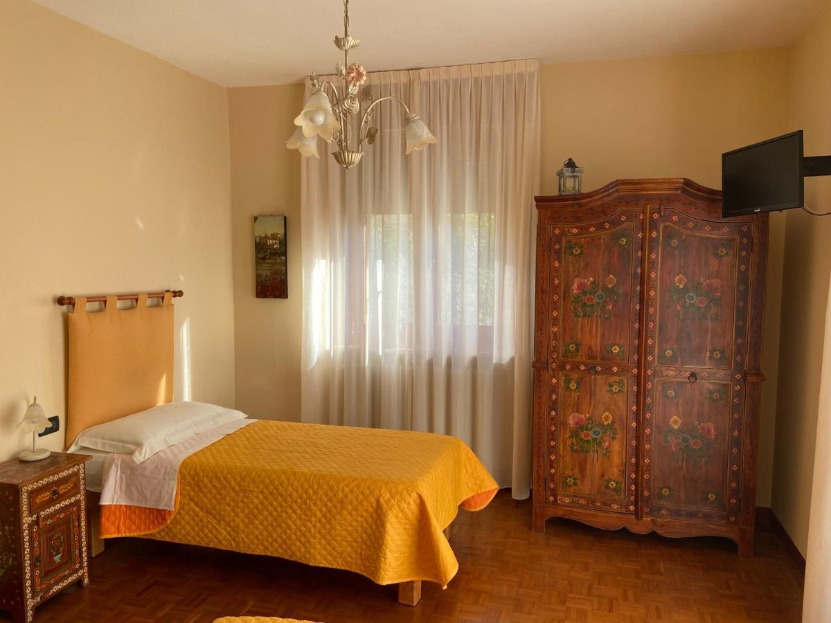 Bed and Breakfast La Via Del Sole Susa Exterior foto