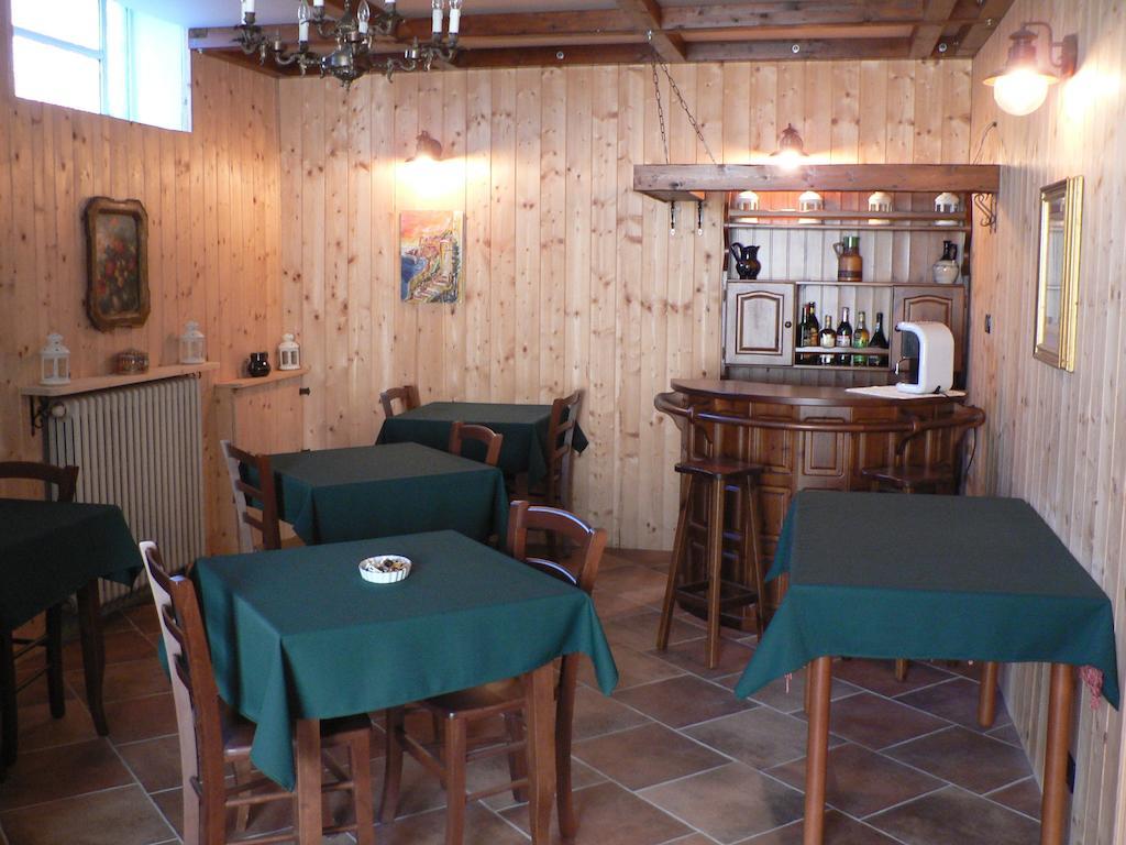 Bed and Breakfast La Via Del Sole Susa Exterior foto
